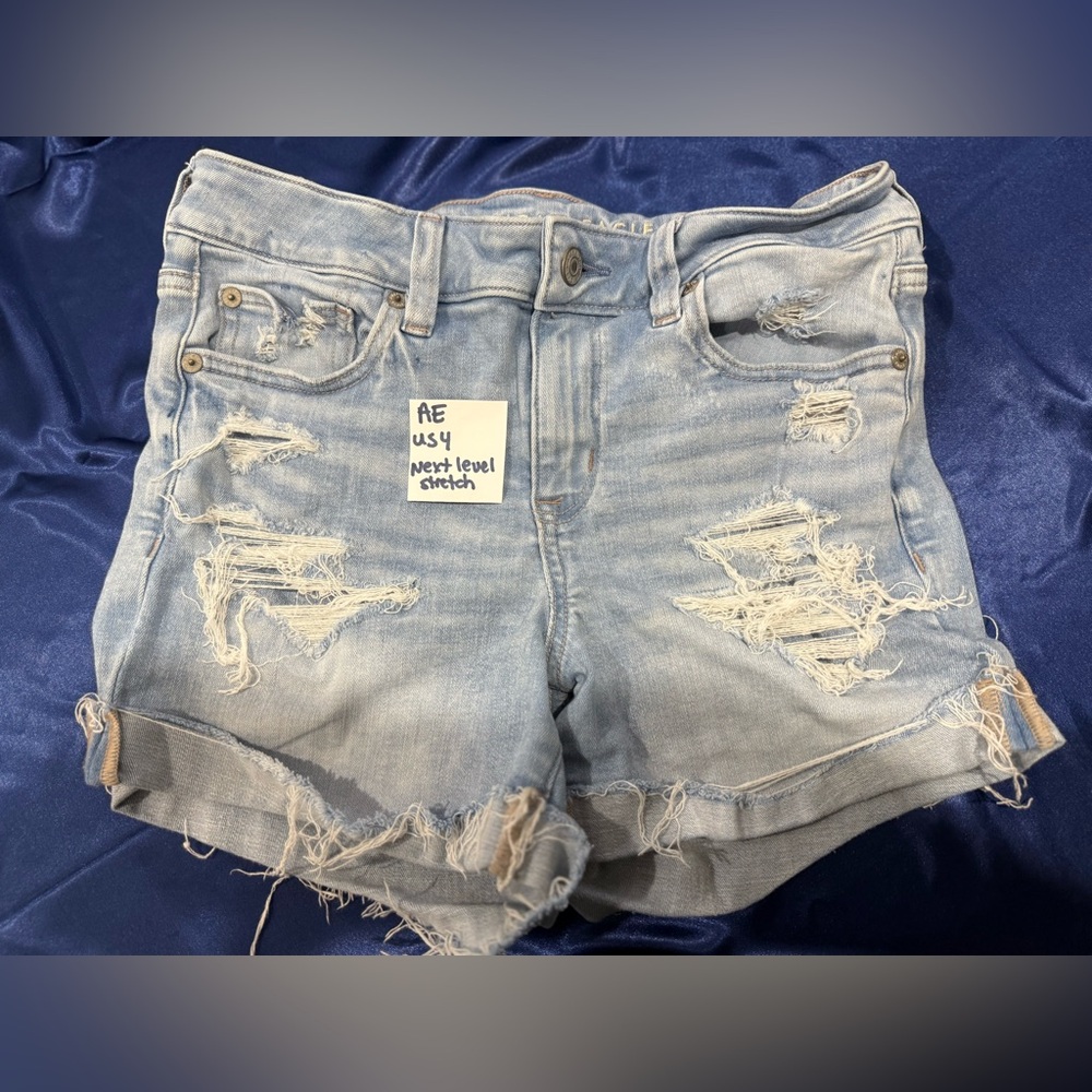 American eagle next level stretch shorts Sz 4